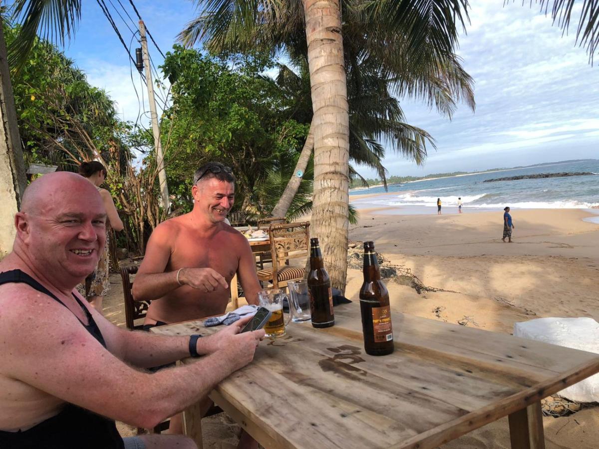 Rock Paradise Beach Hotel & Restaurent Tangalle Exterior foto